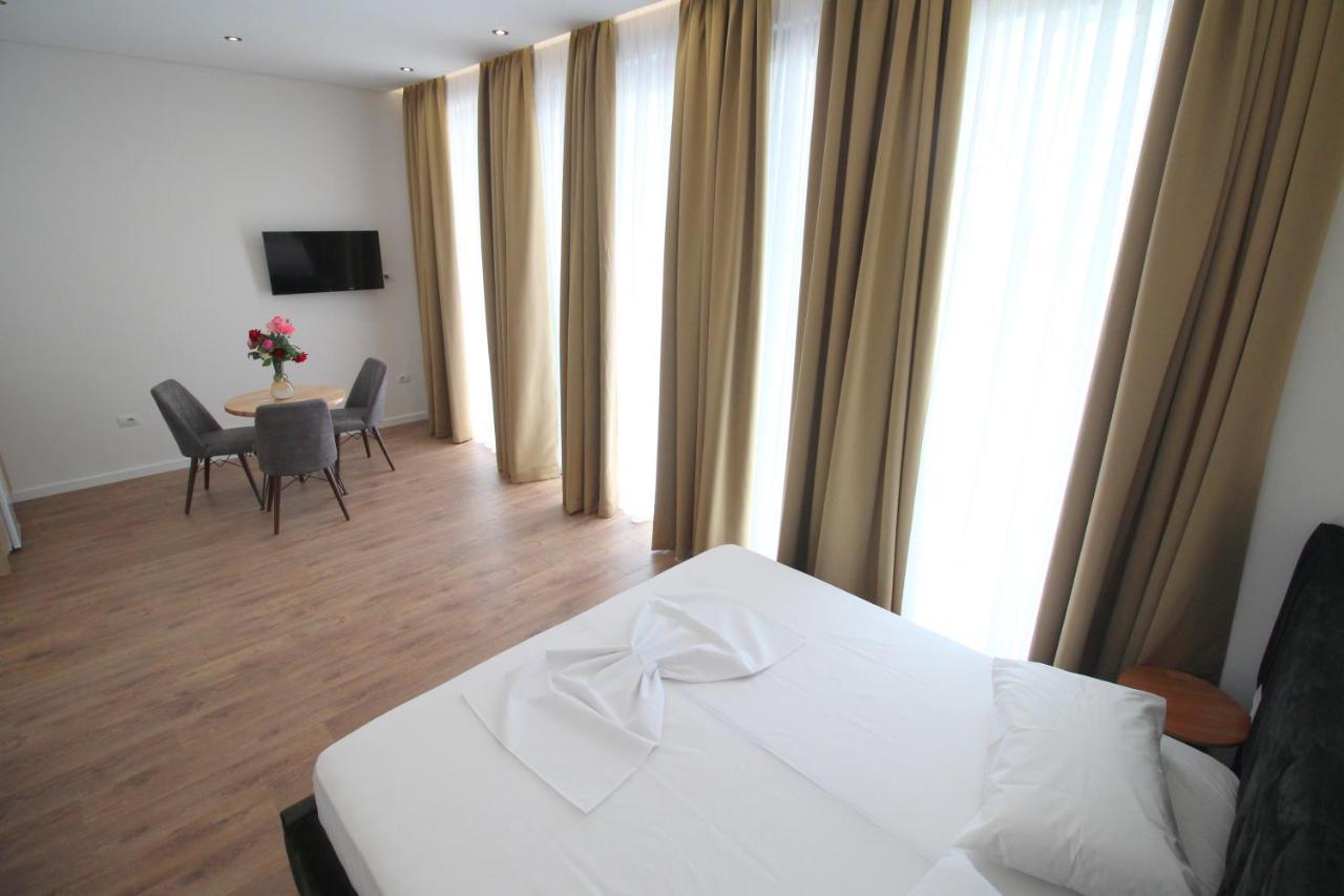 Juer Hotel Bajkaj Exterior foto